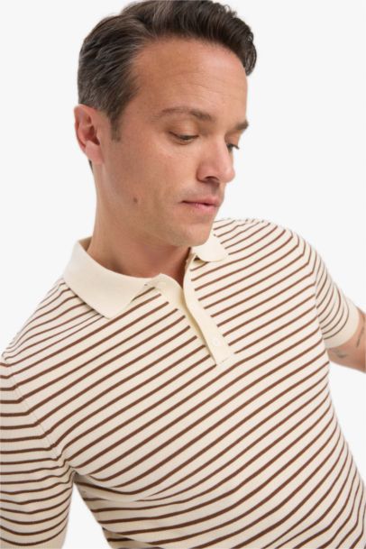 Стандартная посадка, трикотажная рубашка-поло с коротким рукавом