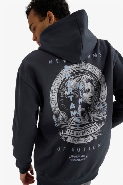 سويت شيرت اوفر سايز بغطاء للرأس بجيب