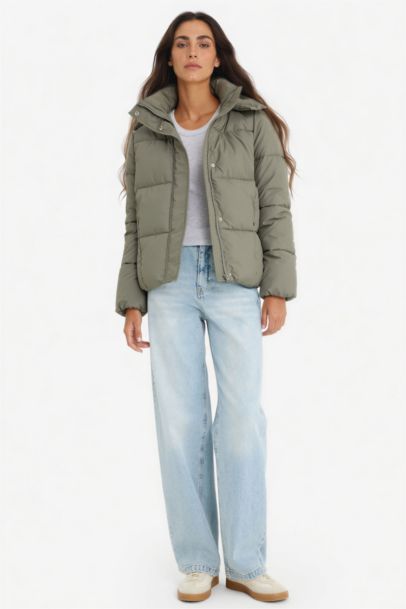 Regular Fit Kapüşonlu Fermuarlı Şişme Mont