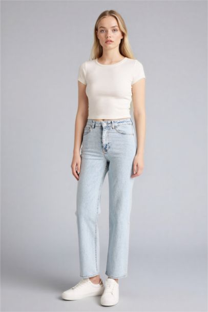 سروال جينز قصة مستقيمة بخصر عالي