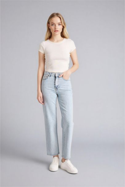 سروال جينز قصة مستقيمة بخصر عالي