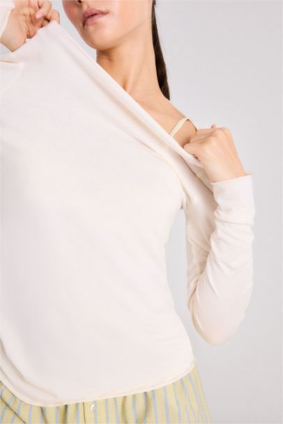 Fall in Love Modal Cashmere Soft Texture Boat Neck Top