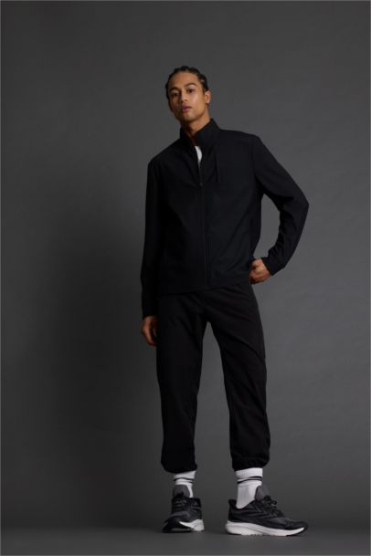 جوجر منسوج قصة عادية