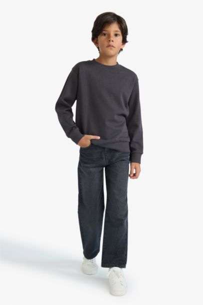Boy Regular Fit Crew Neck Basic Sweatshirt