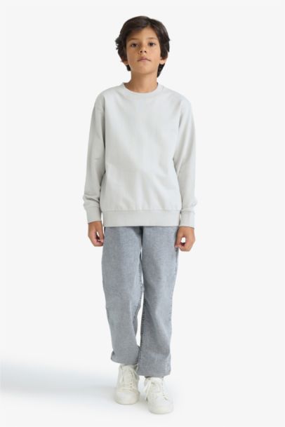 سويت شيرت ولادي بيزك سادة قصة عادية بياخة مستديرة