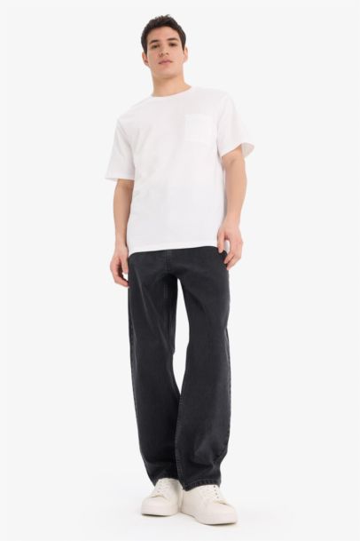 Baggy Fit Wide Straight Leg Washed Jeans