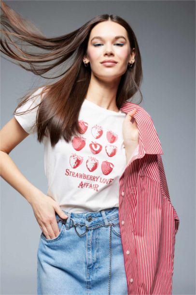 Regular Fit Crew Neck Printed T-Shirt