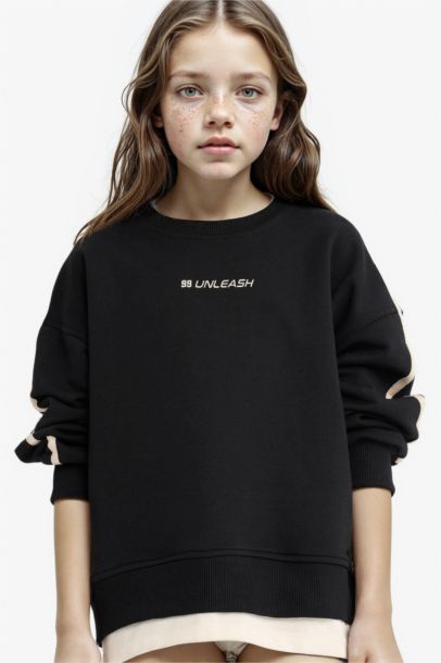 Girl Oversize Loose Fit Crew Neck Printed Sweatshirt