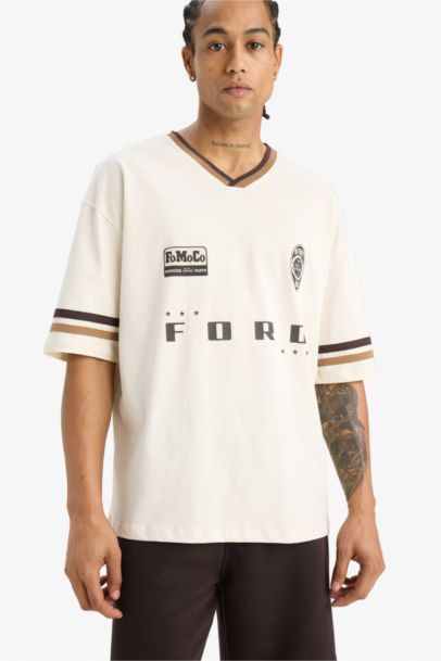 %100 Pamuk Ford Motor Company Loose Fit V Yaka Sırt Baskılı Kısa Kollu Tişört