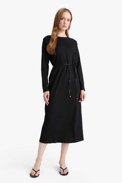 فستان ممشط محبوك قصة عادية