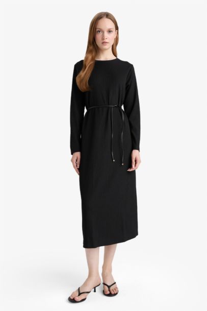 فستان ممشط محبوك قصة عادية