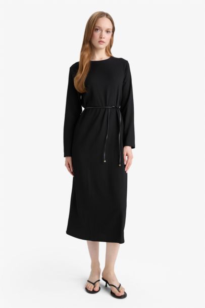 فستان ممشط محبوك قصة عادية