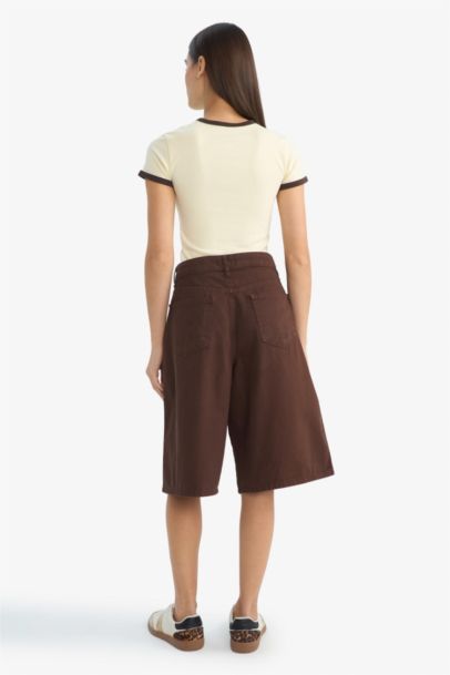 Normal Waist Short Leg Gabardine Bermuda Shorts