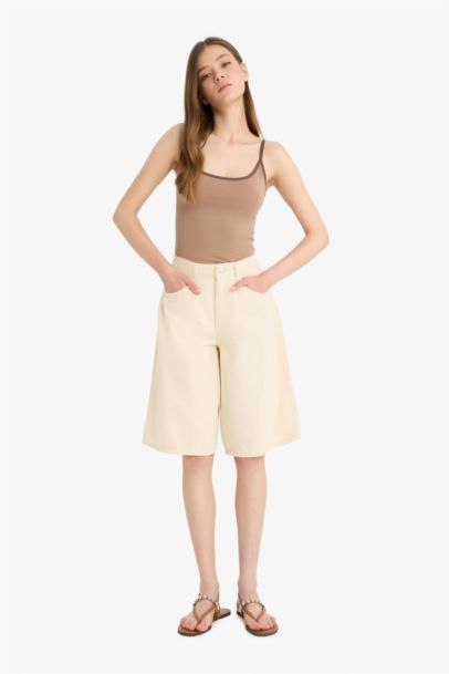 Normal Waist Short Leg Gabardine Bermuda Shorts