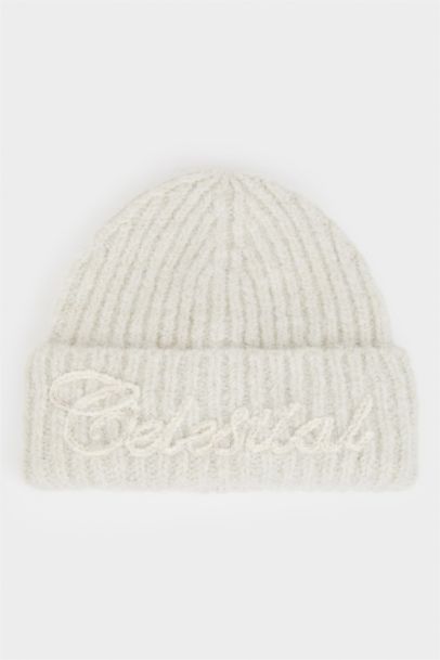 Woman Embroidered Beanie