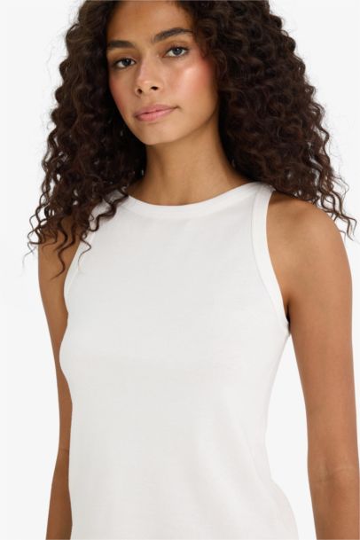 Fall in Love Basic Tank Top