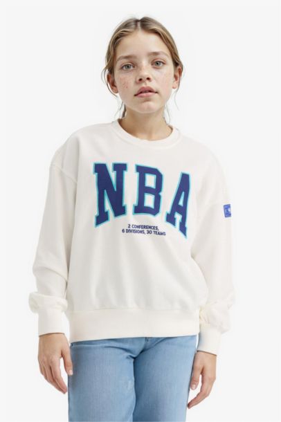Oversize Fit NBA Licensed Crew Neck Sweatshirt