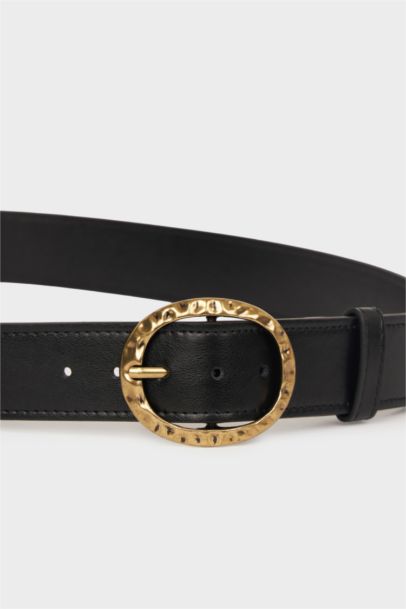 حزام جلد صناعي بمشبك كبير