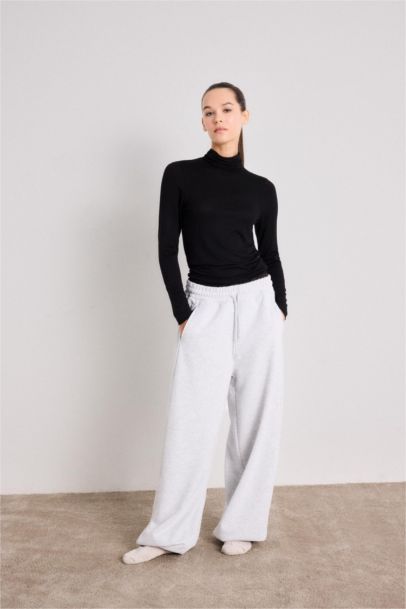 Barrel Fit Beli Bağcıklı Geniş Paça Eşofman Altı