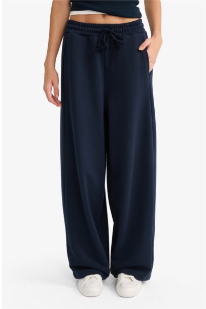 Barrel Fit Trousers