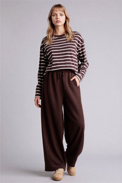 Barrel Fit Trousers