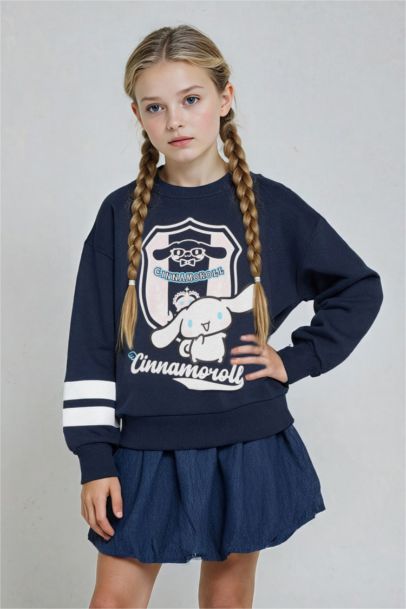 Girl Hello Kitty Oversize Fit Crew Neck Sweatshirt