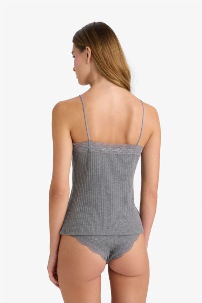 Fall in Love Lace Detailed Rib Undershirt