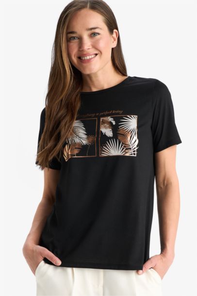 Crew Neck Floral Short Sleeve T-Shirt