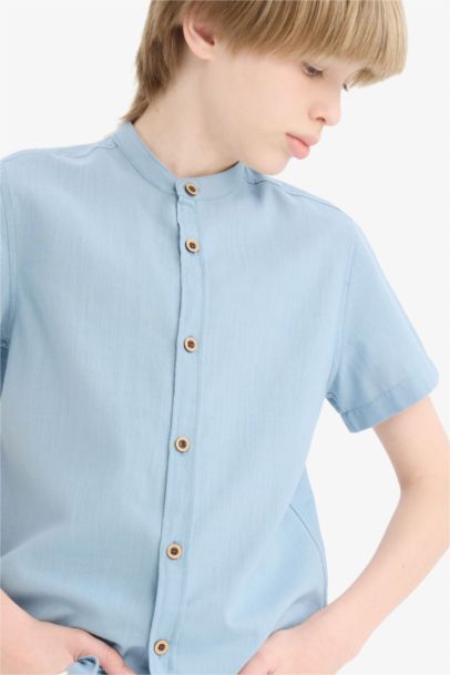 Chemise à manches courtes et col mao pour garçon