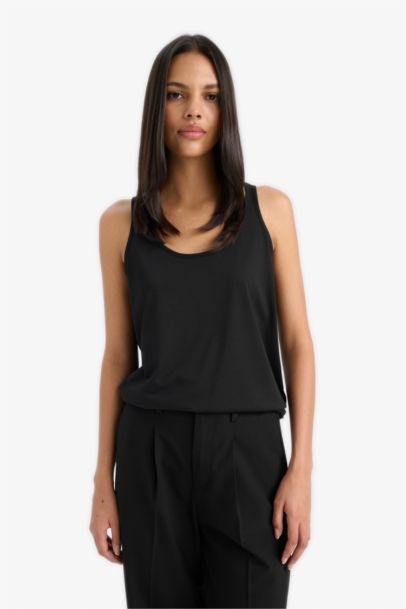 Regular Fit Basic Crew Neck Tank Top