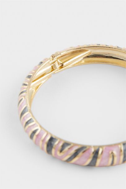 Woman 2 Piece Golden Bracelets