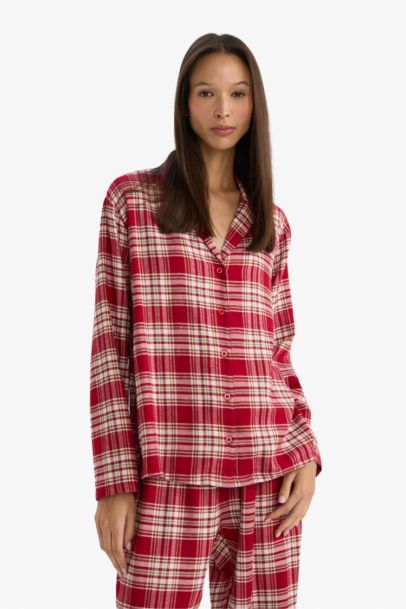 Haut de Pyjama en flanelle à carreaux à manches longues de Fall in Love