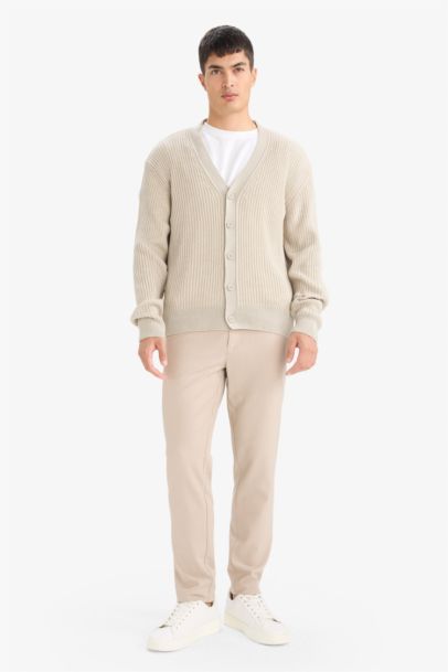 Standard Fit V-Neck Knitwear Cardigan