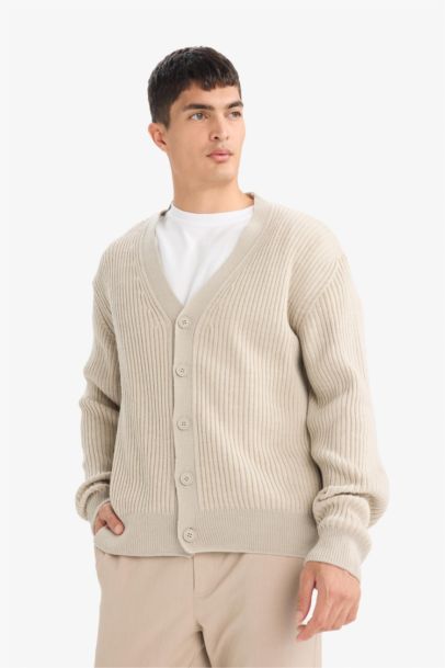 Standard Fit V-Neck Knitwear Cardigan