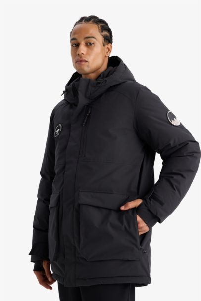 Regular Fit Hooded Zippered Windproof Waterproof Puffer Jacket