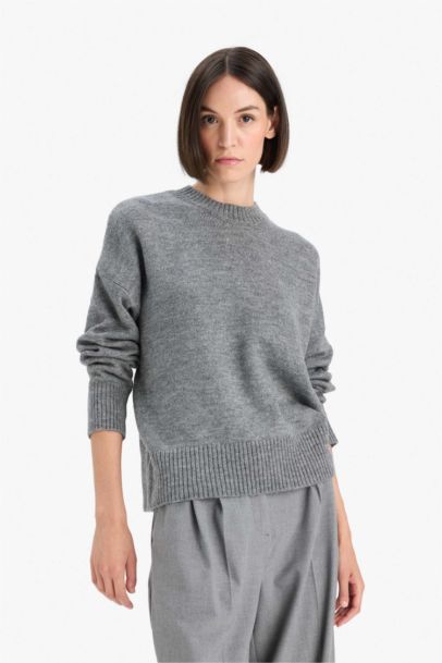 Oversize Fit Crew Neck Knit Pullover