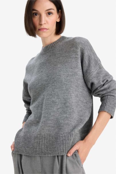 Oversize Fit Crew Neck Knit Pullover