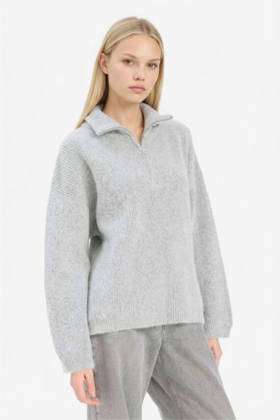 Relax Fıt Yarım Fermuarlı Triko Kazak