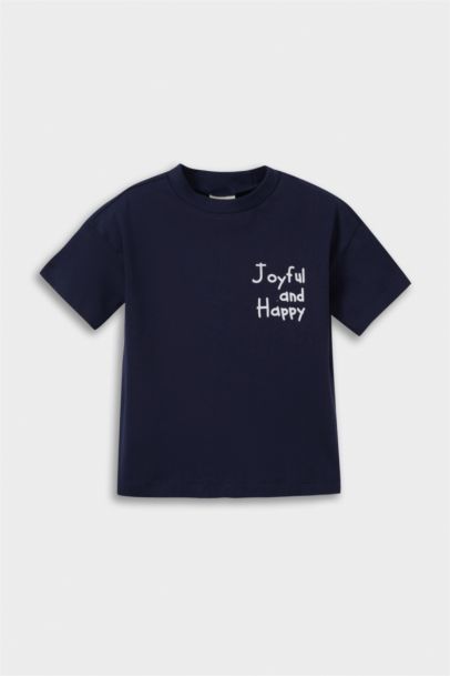 تيشيرت اولادي نص كم بطبعة شعار قصة عادية