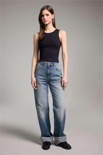 Slim Fit Camisole Halter Collar Tank Top