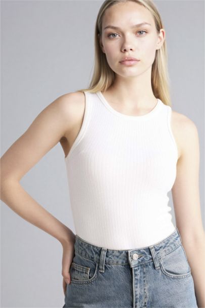 Slim Fit Camisole Halter Collar Tank Top