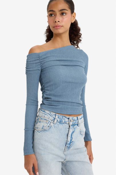 Slim Fit One Shoulder Crepe T-Shirt