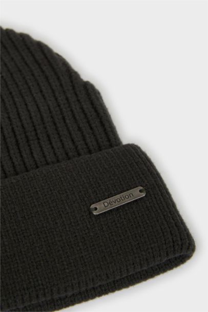 Man Knit Beanie