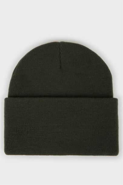 Man Woven Labeled Knit Beanie