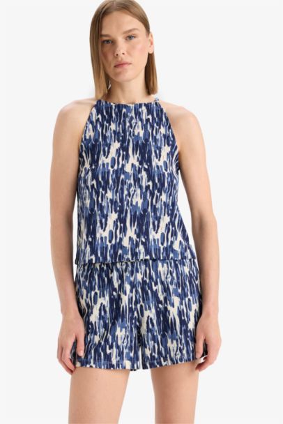 Regular Fit Patterned Pocketed Crepe Shorts