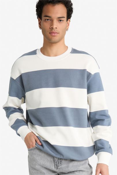 سويت شيرت مخطط أوفر سايز بياقة مستديرة