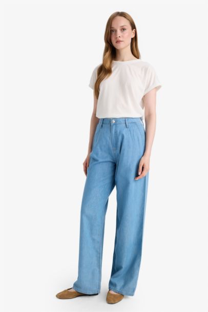 Woman Short Sleeve T-Shirt