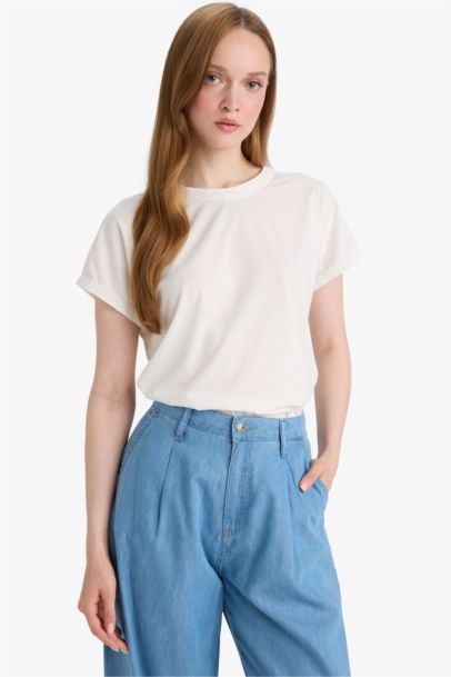 Woman Short Sleeve T-Shirt