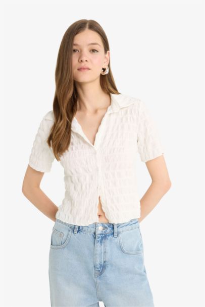 Fitted Dokulu Kısa Kollu Gömlek