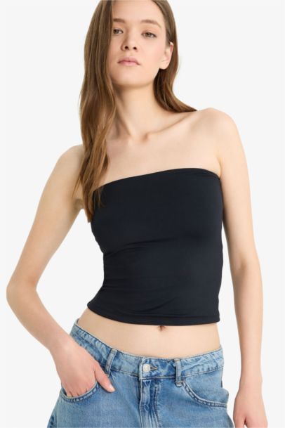 Top bustier noir à coupe slim